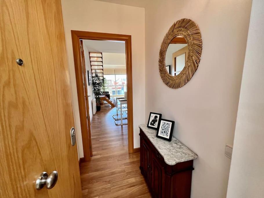 Apartamento Espacioso Y Familiar Terrassa Buitenkant foto